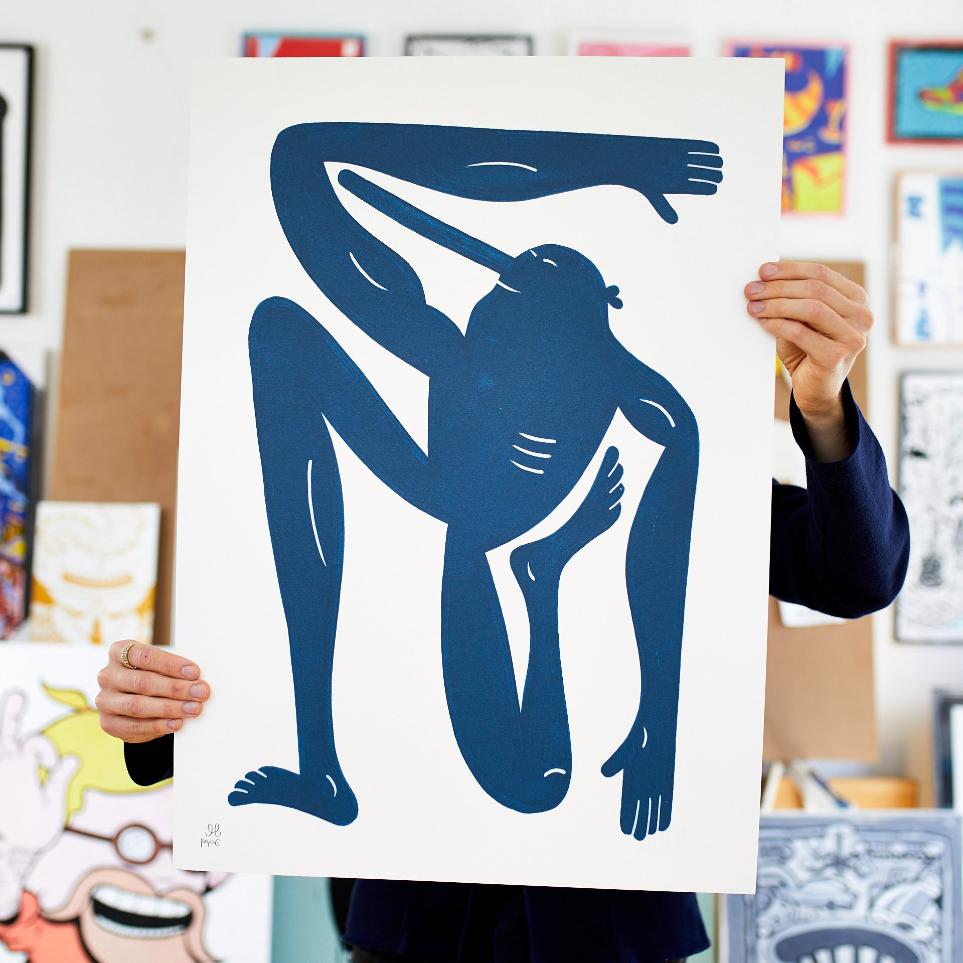kunsttryk, gicleé, børnevenlige, figurative, grafiske, kroppe, tegneserier, humor, bevægelse, mennesker, sport, blå, blæk, papir, sjove, samtidskunst, københavn, dansk, dekorative, design, interiør, bolig-indretning, moderne, moderne-kunst, nordisk, plakater, skandinavisk, Køb original kunst og kunstplakater. Malerier, tegninger, limited edition kunsttryk & plakater af dygtige kunstnere.