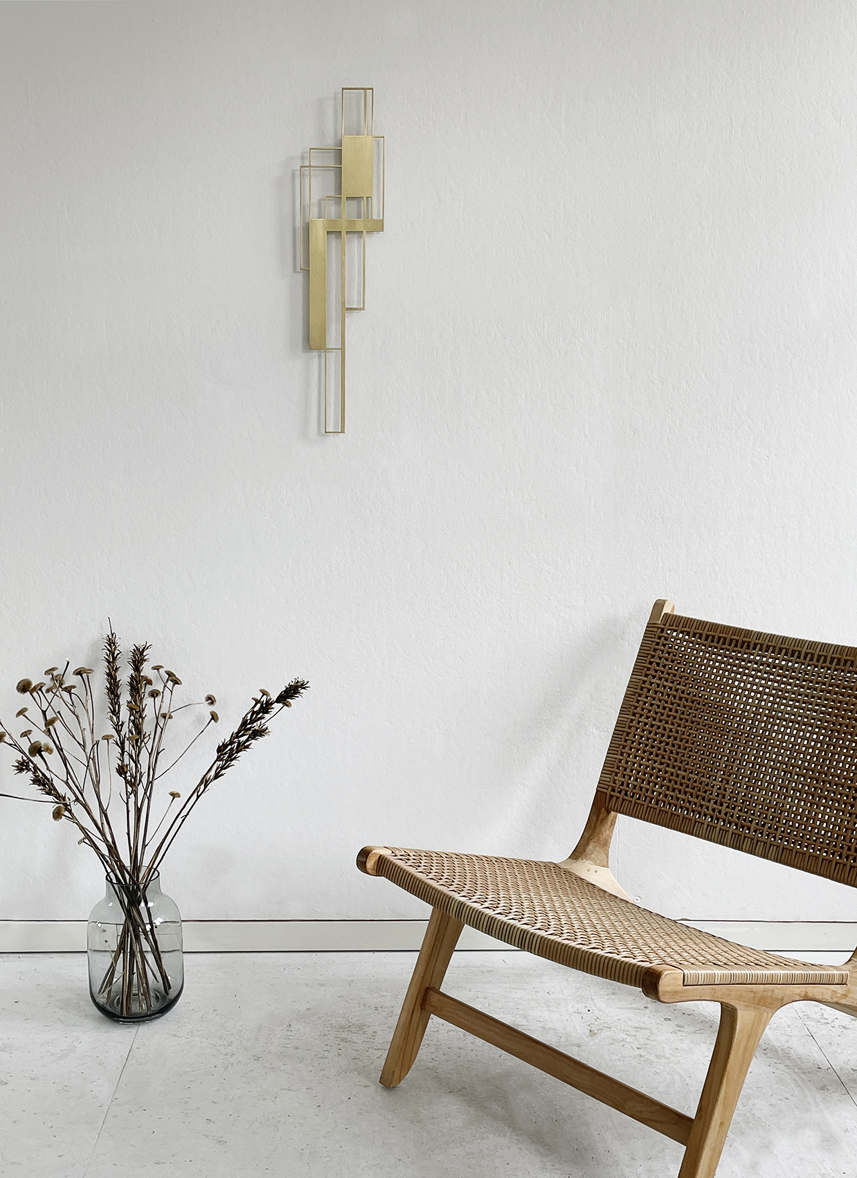 skulpturer, abstrakte, æstetiske, geometriske, arkitektur, mønstre, guld, metal, abstrakte-former, arkitektoniske, smukke, samtidskunst, københavn, dekorative, design, interiør, bolig-indretning, moderne, moderne-kunst, rum, former, Køb original kunst og kunstplakater. Malerier, tegninger, limited edition kunsttryk & plakater af dygtige kunstnere.