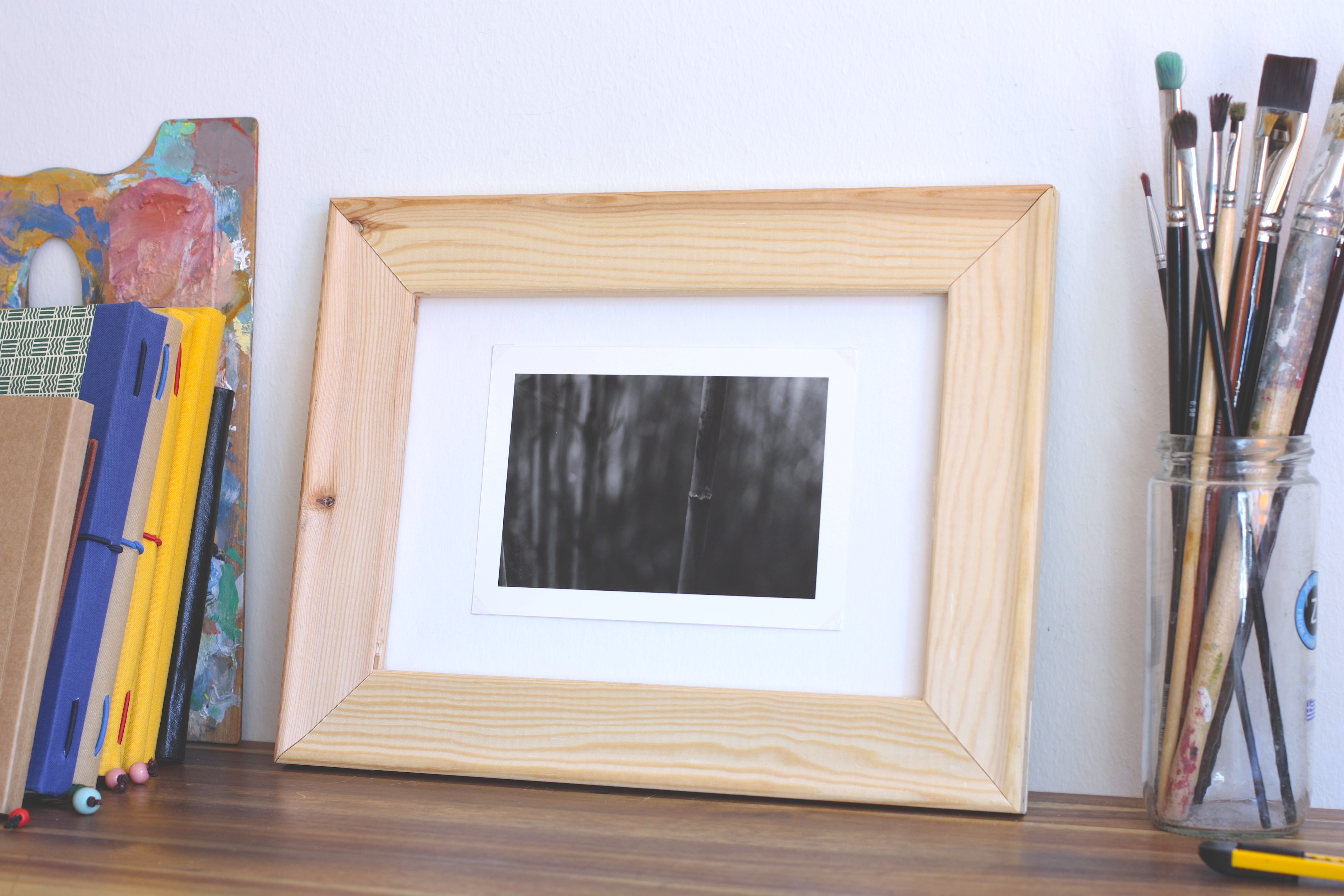 Bambus | Plakater-posters-kunsttryk, Fotografier | Rafael Guerrero Céspedes | Beauton Art Gallery plakater-posters-kunsttryk, fotografier, æstetiske, minimalistiske, monokrome, still-life, botanik, stemninger, natur, årstider, beige, sorte, grå, fotos, abstrakte-former, atmosfære, sort-hvide, konceptuel, samtidskunst, mørke, dag, dekorative, have, obskurt, udendørs, planter, romantiske, former, sommer, symbolsk, rolige, træer, vilde, Køb original kunst og kunstplakater. Malerier, tegninger, limited edition kunsttryk & plakater af dygtige kunstnere.