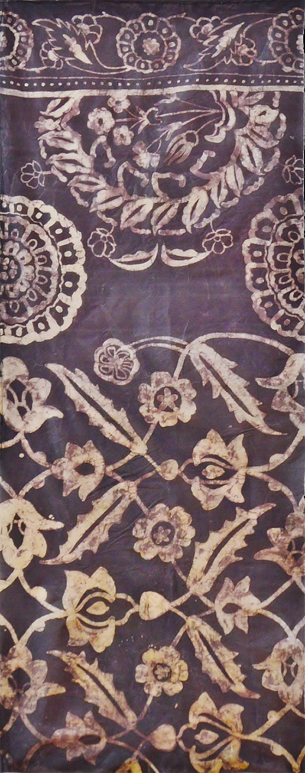 Batik III | Kunsttryk, Tegninger, Engraveringer, Andre-kunstværker | Aleksandra Kalisz | Beauton Art Gallery kunsttryk, tegninger, engraveringer, andre-kunstværker, æstetiske, geometriske, grafiske, landskab, arkitektur, botanik, mønstre, brune, grå, hvide, andre-medier, arkitektoniske, københavn, dansk, dekorative, design, blomster, interiør, bolig-indretning, nordisk, planter, skandinavisk, Køb original kunst og kunstplakater. Malerier, tegninger, limited edition kunsttryk & plakater af dygtige kunstnere.