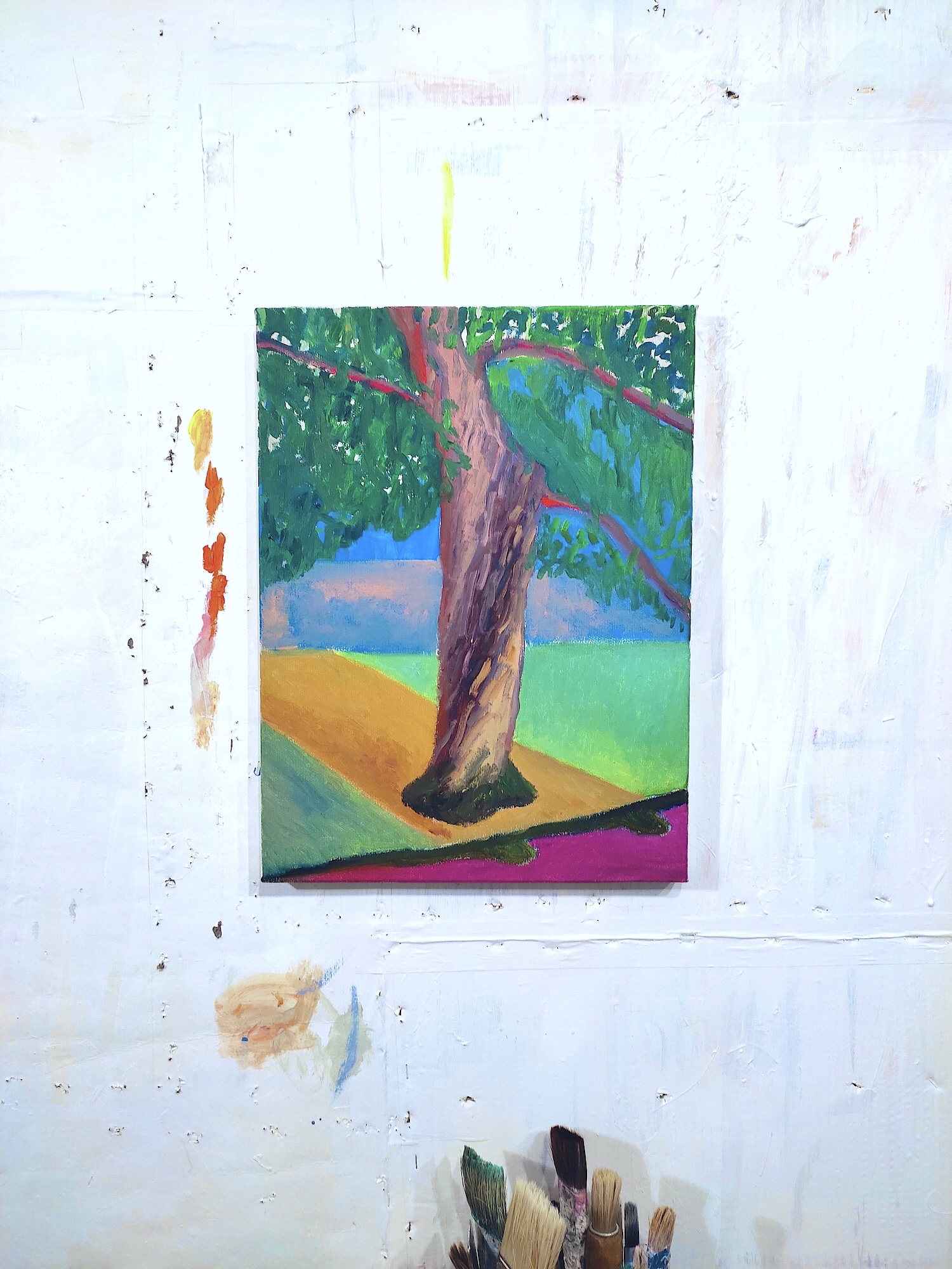 Stevnsgade | Malerier | Rafael Guerrero Céspedes | Beauton Art Gallery malerier, æstetiske, nordisk, landskab, eskspressionisme, Scandinavisk, botanik, stemninger, forår, natur, årstider, gule, pink, grønne, lillae, blå,  bomuldslærred, olie, atmosfære, smukke, samtidskunst, træer, dag, dekorative, urban, lodret, moderne-kunst, naturlig, naturealistiske, udendørs, sceneri, sommer, symbolsk, rolige, vilde, københavn, Køb original kunst og kunstplakater. Malerier, tegninger, limited edition kunsttryk & plakater af dygtige kunstnere.