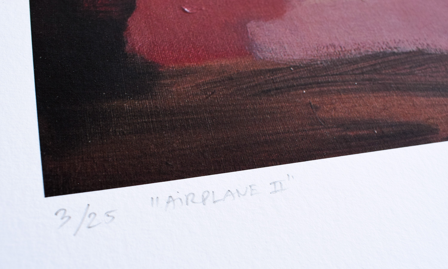 Airplane II edt. | Kunsttryk, Gliceé | Marck Fink | Beauton Art Gallery kunsttryk, gliceé, figurative, surrealistiske, himmel, transportmidler, sorte, røde, blæk, papir, fly, flyvemaskiner, atmosfære, samtidskunst, dansk, dekorative, design, ekspressionisme, interiør, bolig-indretning, moderne, moderne-kunst, nordisk, plakater, skandinavisk, Køb original kunst og kunstplakater. Malerier, tegninger, limited edition kunsttryk & plakater af dygtige kunstnere.