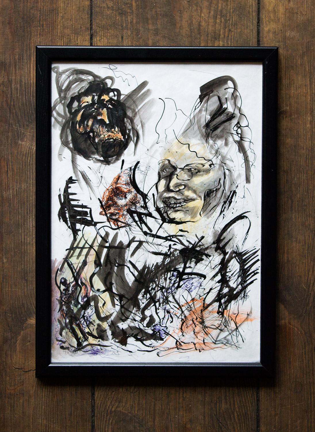 Ansigter | Tegninger | Louise Bech Pedersen | Beauton Art Gallery tegninger, ekspressionistiske, portræt, mennesker, beige, sorte, hvide, gule, artliner, papir, tusch, ekspressionisme, ansigter, interiør, bolig-indretning, skitse, lodret, vilde, Køb original kunst og kunstplakater. Malerier, tegninger, limited edition kunsttryk & plakater af dygtige kunstnere.