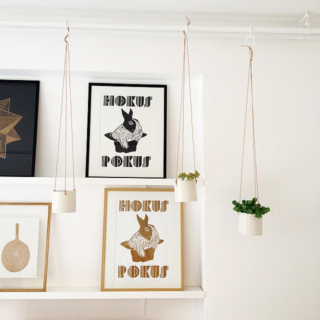 kunsttryk, linoleumstryk, dyr, børnevenlige, grafiske, kæledyr, typografi, guld, hvide, blæk, papir, kalligrafi, sød, dansk, design, fantasi, interiør, bolig-indretning, børn, moderne, moderne-kunst, nordisk, plakater, tryk, vilde-dyr, Køb original kunst og kunstplakater. Malerier, tegninger, limited edition kunsttryk & plakater af dygtige kunstnere.
