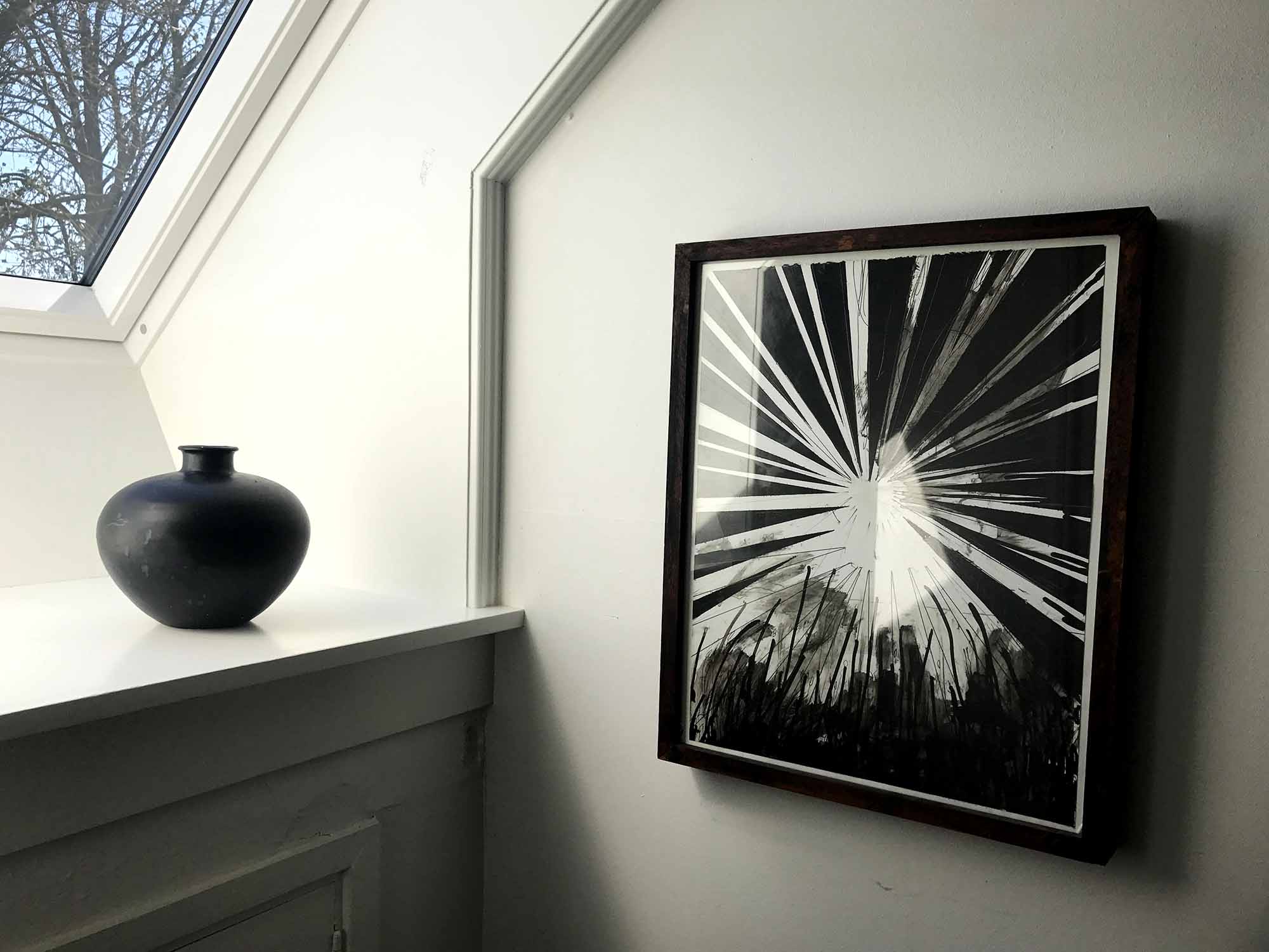 tegninger, malerier, abstrakte, grafiske, monokrome, mønstre, videnskab, himmel, sorte, akryl, atmosfære, sort-hvide, samtidskunst, dansk, dekorative, design, interiør, bolig-indretning, moderne, moderne-kunst, nordisk, skandinavisk, Køb original kunst og kunstplakater. Malerier, tegninger, limited edition kunsttryk & plakater af dygtige kunstnere.