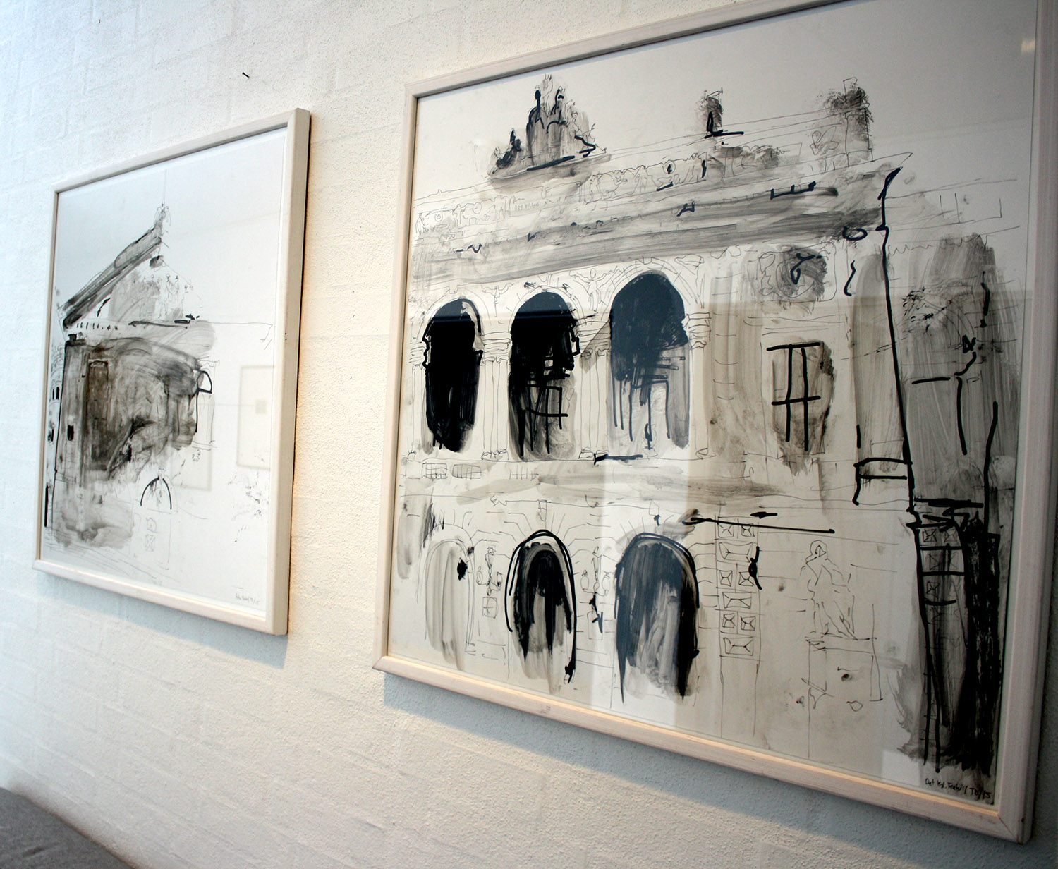 malerier, figurative, illustrative, monokrome, still-life, arkitektur, sorte, grå, hvide, akryl, tusch, olie, arkitektoniske, smukke, sort-hvide, lyse, bygninger, samtidskunst, dansk, dekorative, design, kvindelig, huse, interiør, bolig-indretning, moderne, moderne-kunst, nordisk, skandinavisk, skitse, rolige, Køb original kunst og kunstplakater. Malerier, tegninger, limited edition kunsttryk & plakater af dygtige kunstnere.