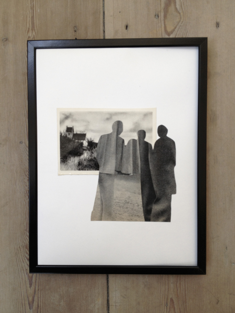 Ingenting #5. En original collage af My Buemann. Collagen er en del af serien "Ingenting".   Collagen er indrammet i en lækker sort ramme med ægte glas. tegninger med blæk, flotte kunst collager, billeder, fotografi, fotografer, malerier, bolig indretning, boligindretning