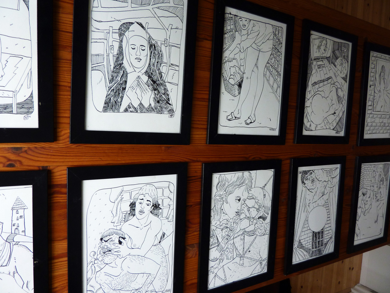 Låsesmedsfilerne XXII | Tegninger | Halfdan Pisket | Beauton Art Gallery tegninger, figurative, illustrative, portræt, kroppe, tegneserier, hverdagsliv, seksualitet, sorte, hvide, papir, tusch, erotiske, nøgen, seksuel, skitse, Køb original kunst og kunstplakater. Malerier, tegninger, limited edition kunsttryk & plakater af dygtige kunstnere.