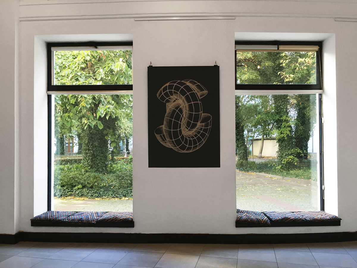 Figurations IX beige - 140 x 100 cm. Limited edition linocut print af Marta Banaszak FIGURATIONS IX linocut_black and gold version