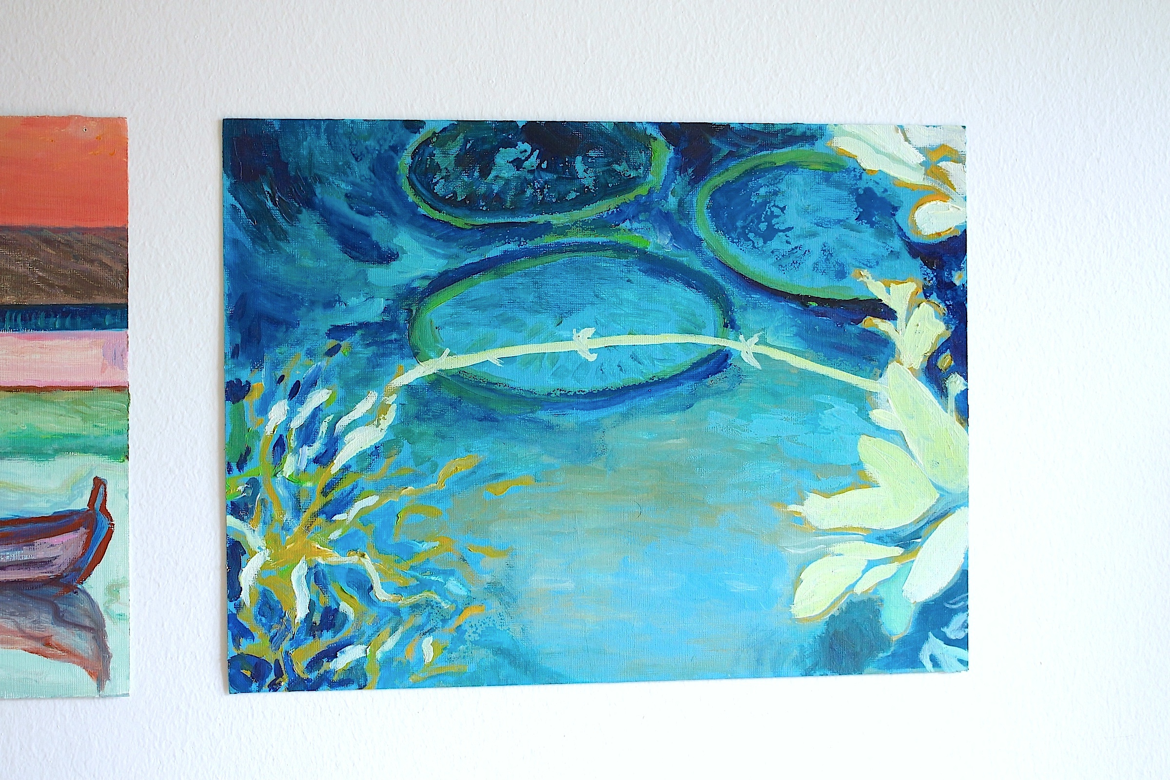 malerier, æstetiske, landskab, still-life, surrealistiske, botanik, stemninger, natur, årstider, blå, guld, turkise, gule, papir, olie, atmosfære, smukke, københavn, sød, dansk, dekorative, design, detaljerigt, bondegård, blomster, skov, interiør, bolig-indretning, moderne, moderne-kunst, naturealistiske, nordisk, planter, flotte, skandinavisk, sceneri, silhuet, rolige, træer, vand, Køb original kunst og kunstplakater. Malerier, tegninger, limited edition kunsttryk & plakater af dygtige kunstnere.