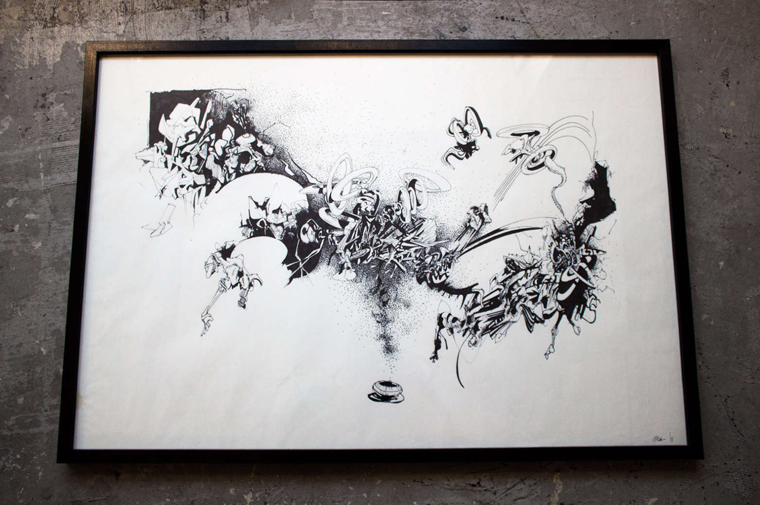 Uden titel VII | Tegninger | Ola Juliussen | Original tegning af Ola Juliussen.Indrammet i håndlavet sort træramme. | Beauton Art Gallery tegninger, æstetiske, ekspressionistiske, grafiske, illustrative, monokrome, arkitektur, botanik, tegneserier, bevægelse, mønstre, sorte, hvide, blæk, papir, tusch, abstrakte-former, arkitektoniske, sort-hvide, samtidskunst, dansk, dekorative, interiør, bolig-indretning, moderne, moderne-kunst, nordisk, skandinavisk, street-art, Køb original kunst og kunstplakater. Malerier, tegninger, limited edition kunsttryk & plakater af dygtige kunstnere.