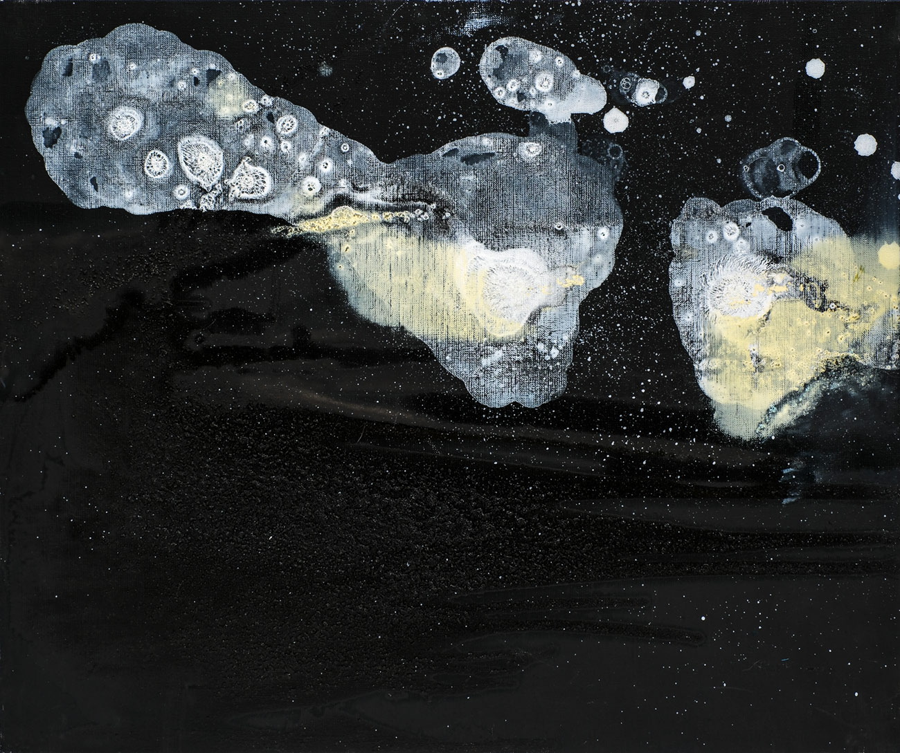Bubbles in the Dark | Malerier | Agnieszka Zawisza | Original oil painting by Agnieszka Zawisza | Beauton Art Gallery malerier, abstrakte, landskab, monokrome, botanik, natur, mønstre, sorte, grå, hvide, hørlærred, olie, abstrakte-former, atmosfære, smukke, samtidskunst, dansk, dekorative, design, interiør, bolig-indretning, moderne, moderne-kunst, planter, Buy original high quality art. Paintings, drawings, limited edition prints & posters by talented artists.