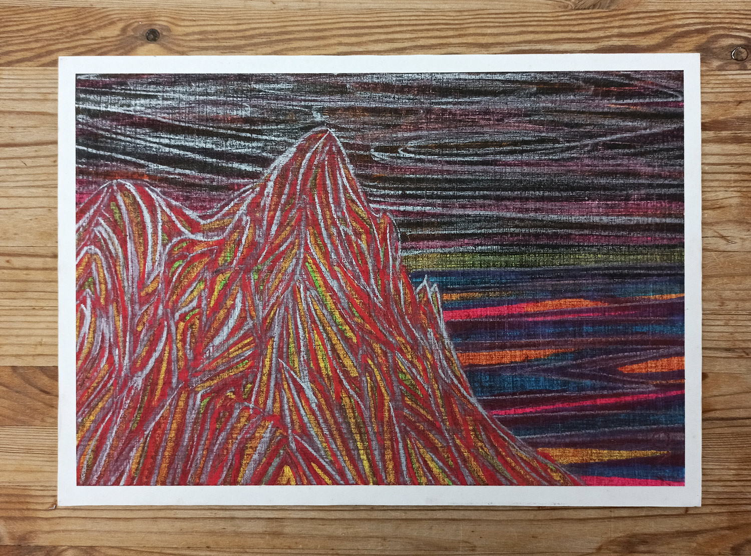 tegninger, farverige, landskab, minimalistiske, natur, himmel, sorte, pastel, røde, violette, kridt, papir, samtidskunst, bjerge, naturlig, rolige, Køb original kunst og kunstplakater. Malerier, tegninger, limited edition kunsttryk & plakater af dygtige kunstnere.