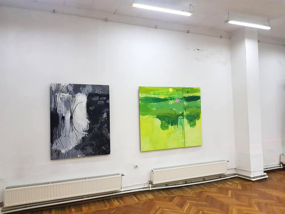 Plants in the Water | Malerier | Agnieszka Zawisza | Beauton Art Gallery malerier, ekspressionistiske, figurative, landskab, monokrome, botanik, natur, havet, sorte, grå, hvide, hørlærred, olie, abstrakte-former, efterår, sort-hvide, samtidskunst, dansk, interiør, bolig-indretning, moderne, moderne-kunst, naturealistiske, vand, Køb original kunst og kunstplakater. Malerier, tegninger, limited edition kunsttryk & plakater af dygtige kunstnere.
