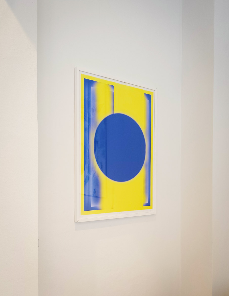 plakater-posters-kunsttryk, giclee-tryk, ekspressionistiske, geometriske, grafiske, minimalistiske, arkitektur, mønstre, teknologi, blå, gule, blæk, papir, arkitektoniske, smukke, samtidskunst, københavn, dansk, dekorative, design, interiør, bolig-indretning, moderne, moderne-kunst, pop-art, plakater, tryk, Køb original kunst og kunstplakater. Malerier, tegninger, limited edition kunsttryk & plakater af dygtige kunstnere.