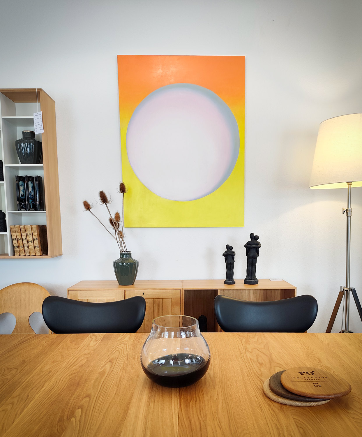 malerier, abstrakte, æstetiske, farverige, geometriske, grafiske, minimalistiske, pop, arkitektur, teknologi, grå, orange, pink, hvide, gule, akryl,  bomuldslærred, abstrakte-former, smukke, konceptuel, samtidskunst, dansk, design, interiør, bolig-indretning, moderne, moderne-kunst, nordisk, pop-art, skandinavisk, Køb original kunst og kunstplakater. Malerier, tegninger, limited edition kunsttryk & plakater af dygtige kunstnere.