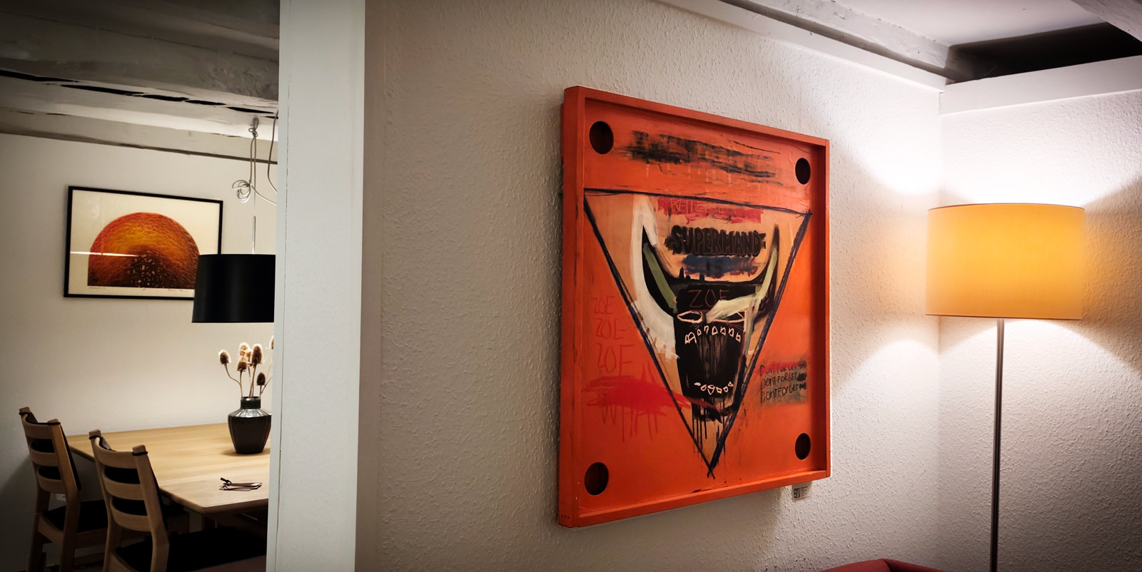 malerier, ekspressionistiske, pop, mønstre, kæledyr, vilde-dyr, sorte, orange, akryl, tusch, træ, abstrakte-former, samtidskunst, dansk, dekorative, design, ekspressionisme, interiør, bolig-indretning, moderne, moderne-kunst, nordisk, skandinavisk, street-art, vilde-dyr, Køb original kunst og kunstplakater. Malerier, tegninger, limited edition kunsttryk & plakater af dygtige kunstnere.