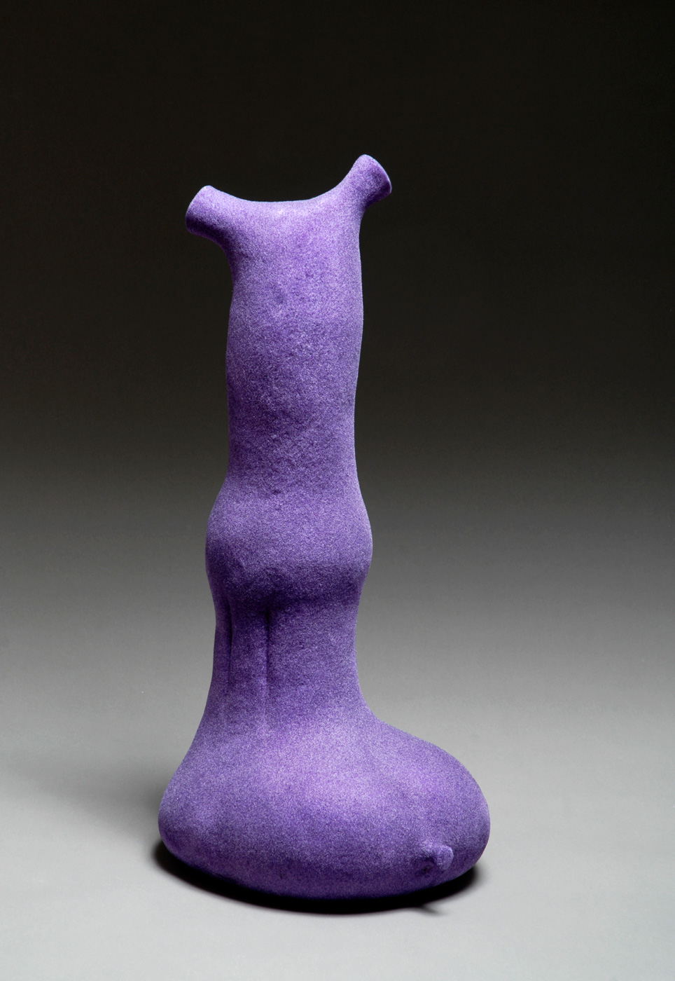 Fair Haired - Serie, breaking the mould. En skulptur af Lærke Langballe flotte skulpturer, interessant kunst skulptur, bedste billedhuggere, moderne online kunst