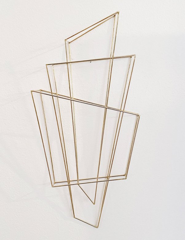skulpturer, abstrakte, æstetiske, geometriske, grafiske, arkitektur, guld, metal, abstrakte-former, arkitektoniske, samtidskunst, dekorative, interiør, bolig-indretning, moderne, moderne-kunst, flotte, Køb original kunst og kunstplakater. Malerier, tegninger, limited edition kunsttryk & plakater af dygtige kunstnere.