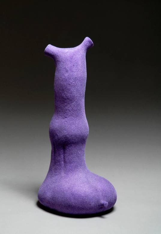 Fair Haired - Serie, breaking the mould. En skulptur af Lærke Langballe flotte skulpturer, interessant kunst skulptur, bedste billedhuggere, moderne online kunst