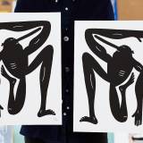 Yoga Øvelser II RN (Black) A3  | Plakater-posters-kunsttryk, Giclee-tryk | Mormor | Beauton Art Gallery plakater-posters-kunsttryk, giclee-tryk, børnevenlige, figurative, grafiske, illustrative, kroppe, tegneserier, humor, bevægelse, mennesker, sport, blå, blæk, papir, sjove, samtidskunst, interiør, bolig-indretning, moderne, moderne-kunst, nordisk, plakater, tryk, skandinavisk, Køb original kunst og kunstplakater. Malerier, tegninger, limited edition kunsttryk & plakater af dygtige kunstnere.