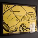 Familietur | Tegninger | Mormor | Beauton Art Gallery tegninger, børnevenlige, pop, humor, stemninger, bevægelse, transportmidler, sorte, gule, artliner, papir, tusch, sjove, biler, samtidskunst, dansk, design, interiør, bolig-indretning, moderne, moderne-kunst, naive, nordisk, skandinavisk, street-art, køretøjer, Køb original kunst og kunstplakater. Malerier, tegninger, limited edition kunsttryk & plakater af dygtige kunstnere.