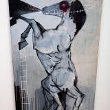 malerier, dyr, figurative, husdyr, kæledyr, beige, sorte, grå, akryl,  bomuldslærred, spraymaling, heste, Køb original kunst af den højeste kvalitet. Malerier, tegninger, limited edition kunsttryk & plakater af dygtige kunstnere.