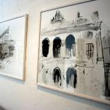 malerier, figurative, illustrative, monokrome, still-life, arkitektur, sorte, grå, hvide, akryl, tusch, olie, arkitektoniske, smukke, sort-hvide, lyse, bygninger, samtidskunst, dansk, dekorative, design, kvindelig, huse, interiør, bolig-indretning, moderne, moderne-kunst, nordisk, skandinavisk, skitse, rolige, Køb original kunst og kunstplakater. Malerier, tegninger, limited edition kunsttryk & plakater af dygtige kunstnere.