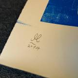 Flying Dutchman | Kunsttryk, Linoleumstryk | Mormor | Beauton Art Gallery kunsttryk, linoleumstryk, figurative, pop, havet, sejlads, transportmidler, blå, hvide, papir, både, samtidskunst, dansk, dekorative, design, interiør, bolig-indretning, moderne, moderne-kunst, nordisk, plakater, skandinavisk, street-art, fartøjer, vand, Køb original kunst og kunstplakater. Malerier, tegninger, limited edition kunsttryk & plakater af dygtige kunstnere.