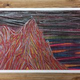 tegninger, farverige, landskab, minimalistiske, natur, himmel, sorte, pastel, røde, violette, kridt, papir, samtidskunst, bjerge, naturlig, rolige, Køb original kunst og kunstplakater. Malerier, tegninger, limited edition kunsttryk & plakater af dygtige kunstnere.
