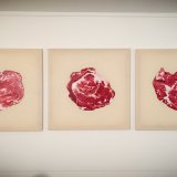 malerier, abstrakte, ekspressionistiske, figurative, pop, still-life, dyreliv, mønstre, beige, røde, hvide, akryl,  bomuldslærred, smukke, samtidskunst, dekorative, design, interiør, bolig-indretning, moderne, moderne-kunst, Køb original kunst og kunstplakater. Malerier, tegninger, limited edition kunsttryk & plakater af dygtige kunstnere.
