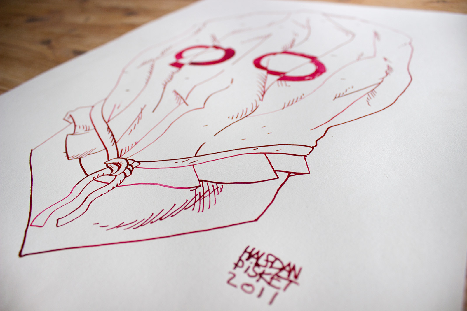 Maske II | Kunsttryk, Tegninger, Gicleé | Halfdan Pisket | Beauton Art Gallery kunsttryk, tegninger, gicleé, grafiske, illustrative, portræt, surrealistiske, tegneserier, stemninger, mennesker, seksualitet, røde, hvide, blæk, papir, tusch, ansigter, mænd, skitse, Køb original kunst og kunstplakater. Malerier, tegninger, limited edition kunsttryk & plakater af dygtige kunstnere.